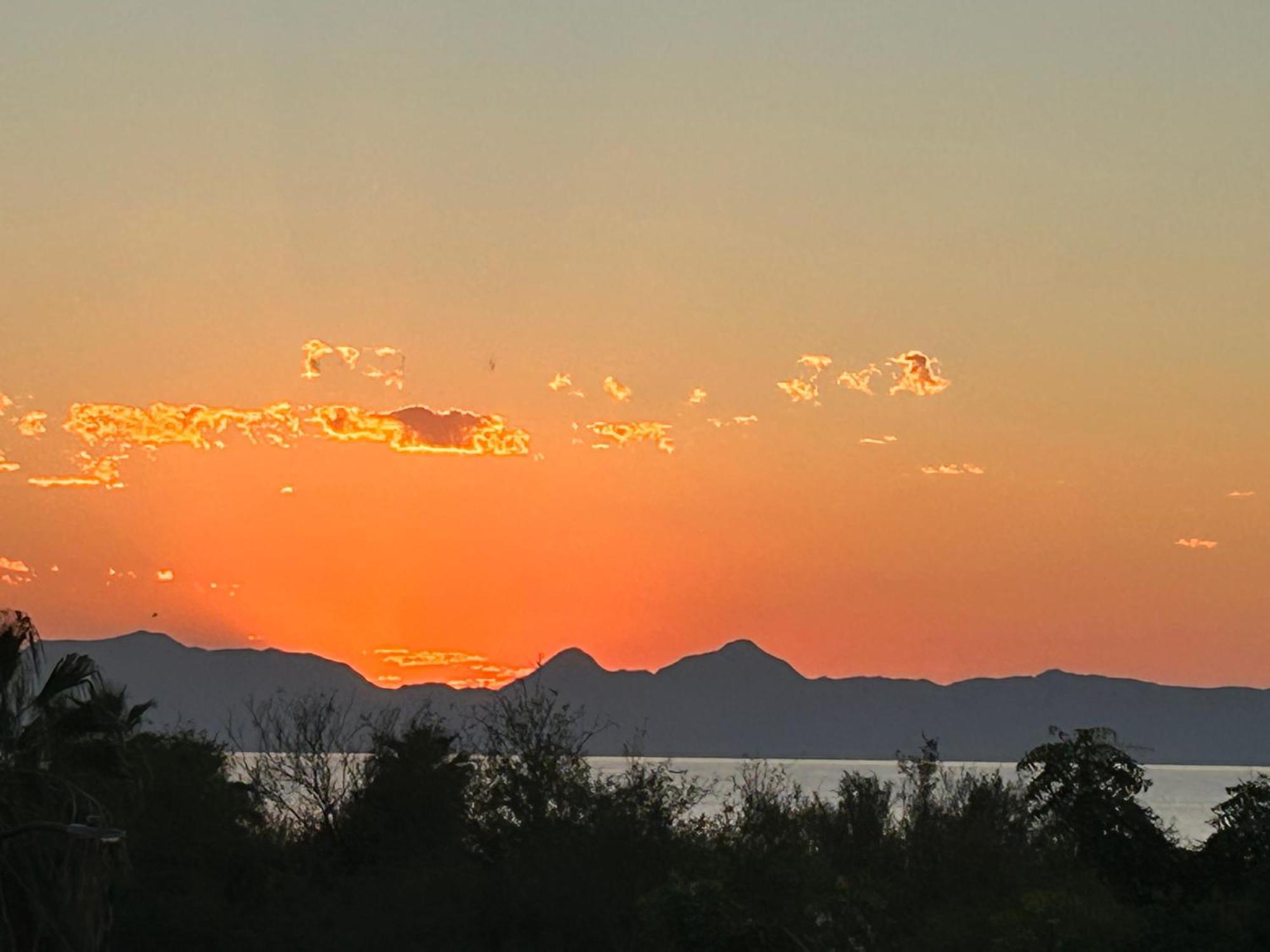 Tres Iguanas Apart Hotel - New, Cozy & Spacious Flats, Short Walk To Beach Loreto  Exterior foto